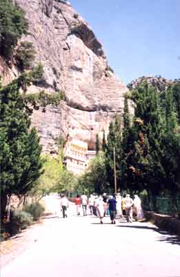 Древний монастырь Мега Спилеон